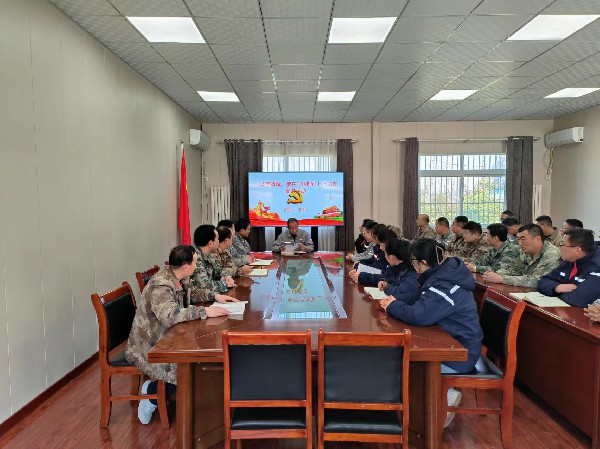【理論宣講】鑫巖公司開展以學(xué)鑄魂，在‘點線面’上下功夫宣講活動
