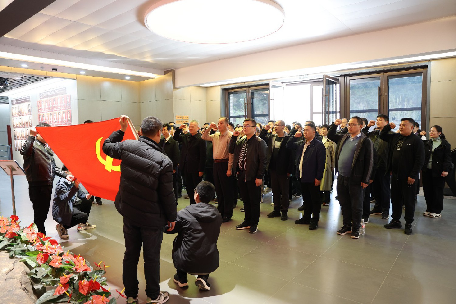 集團(tuán)赴徂徠山：重溫革命歷史，共筑愛國(guó)情懷